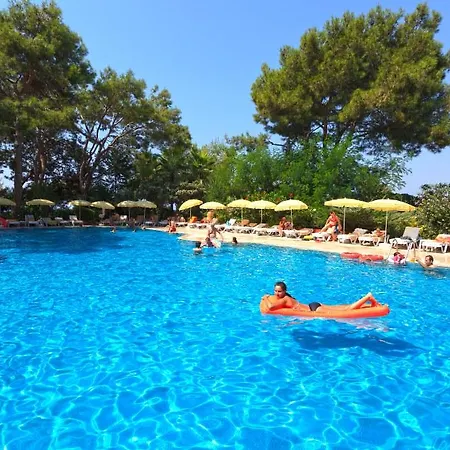 Incekum West Hotell Okurcalar